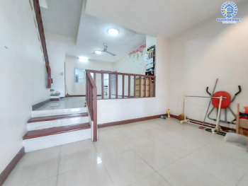 *****ทาวน์เฮ้าส์มืองสองย่านกรุงเทพมหานคร ม.เฟรชวิลล่า นวมินทร์ บนเนื้อที่ 20 ตร.ว. ฟังก์ชันเหมือนได้บ้านเดี่ยว 3 ห้องนอน 4 ห้องน้ำ 2 ที่จอดรถ บ้านสภาพสวย แถมฟรี! 1 เครื่องปรับอากาศ เดินทางสะดวก ทำเลเยี่ยม ใกล้แฟชั่นไอส์แลนด์ และรถไฟฟ้าสายสีชมพู "สถานีคู้บอน"